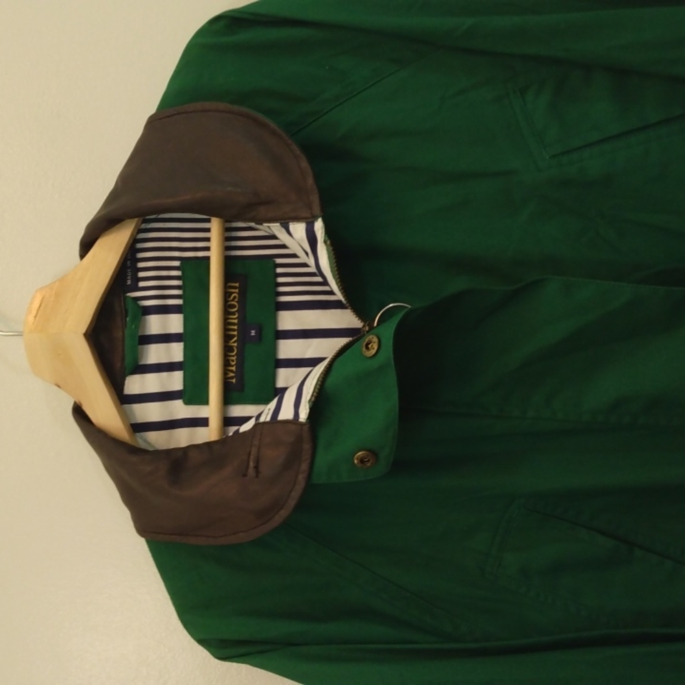 NWOT Vintage Mackintosh Green Waxed Cotton Coat (Medium)